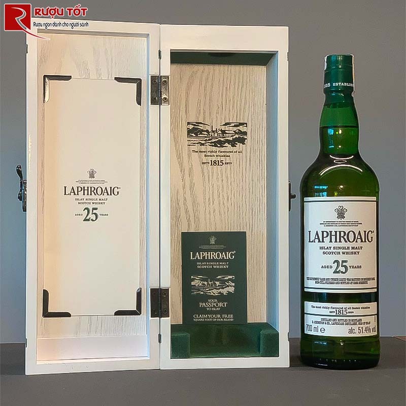 Rượu Laphroaig 25