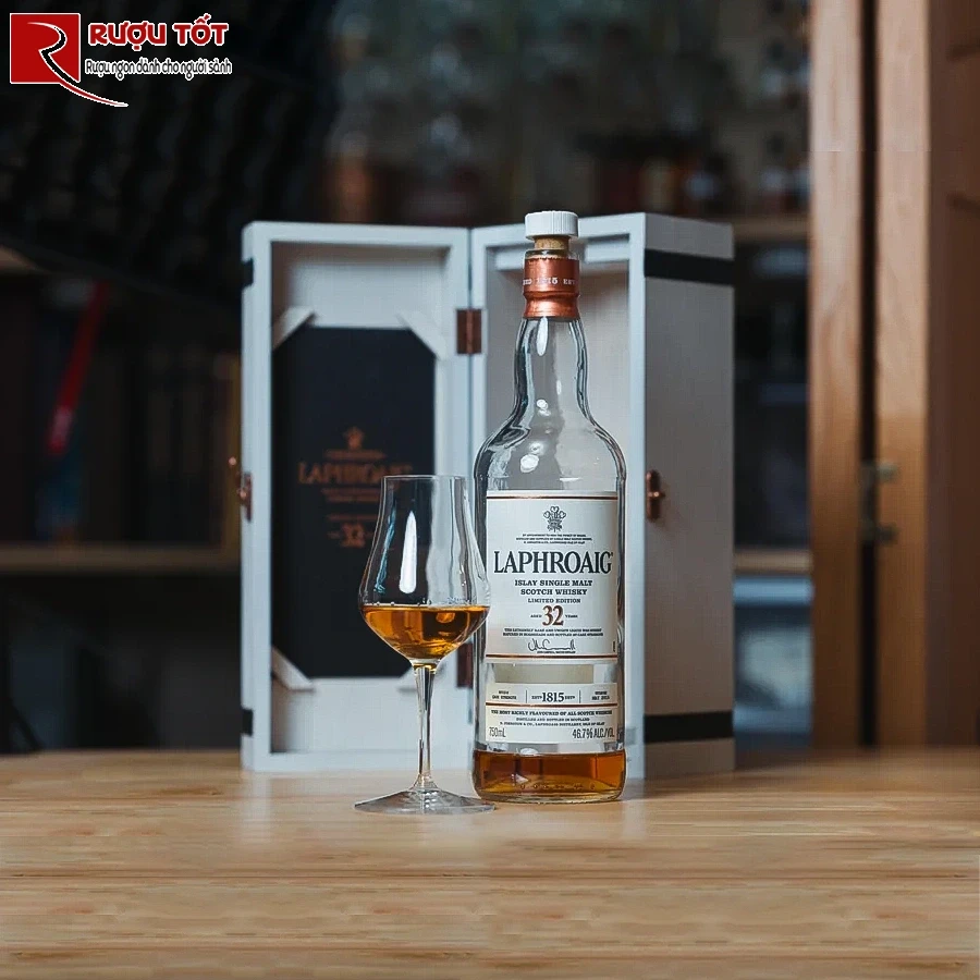 Ruou Laphroaig 32 Cao Cap