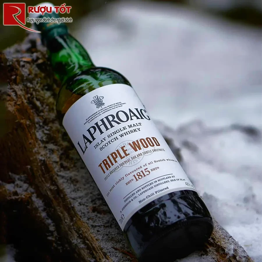 ruou laphroaig triple wood 48%