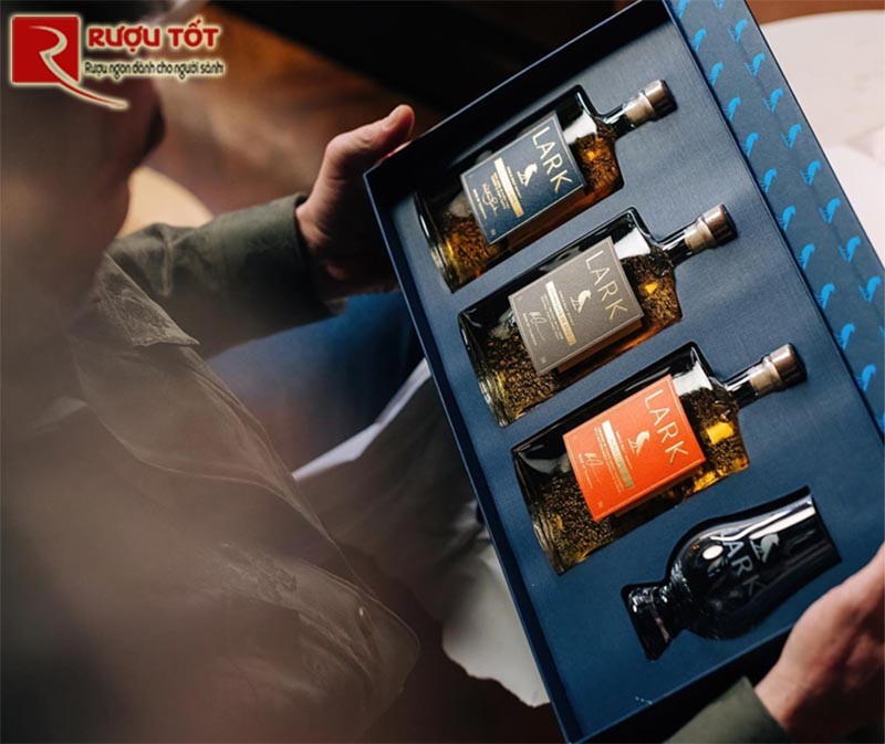 Rượu Lark Tasmanian Peated 500ml