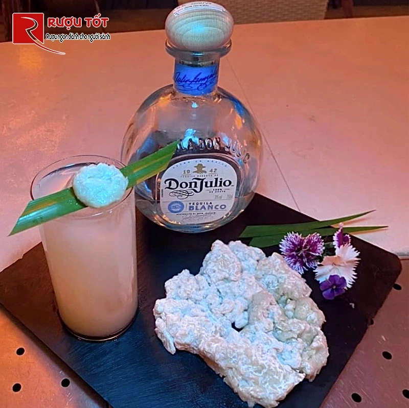 Rượu mạnh Don Julio Blanco hộp quà