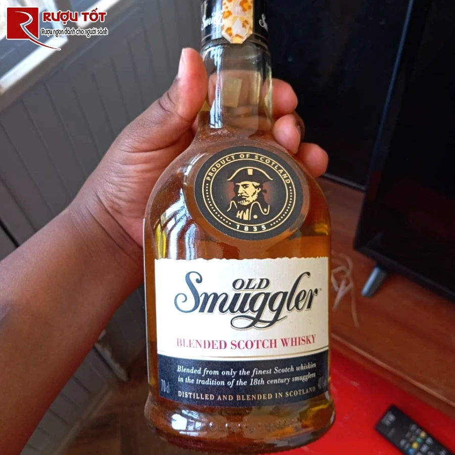 ruou old smuggler blended scoth whiskey 40% 700ml