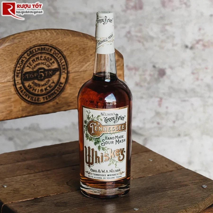 Ruou Tennessee Whiskey Hand Made Sour Mash