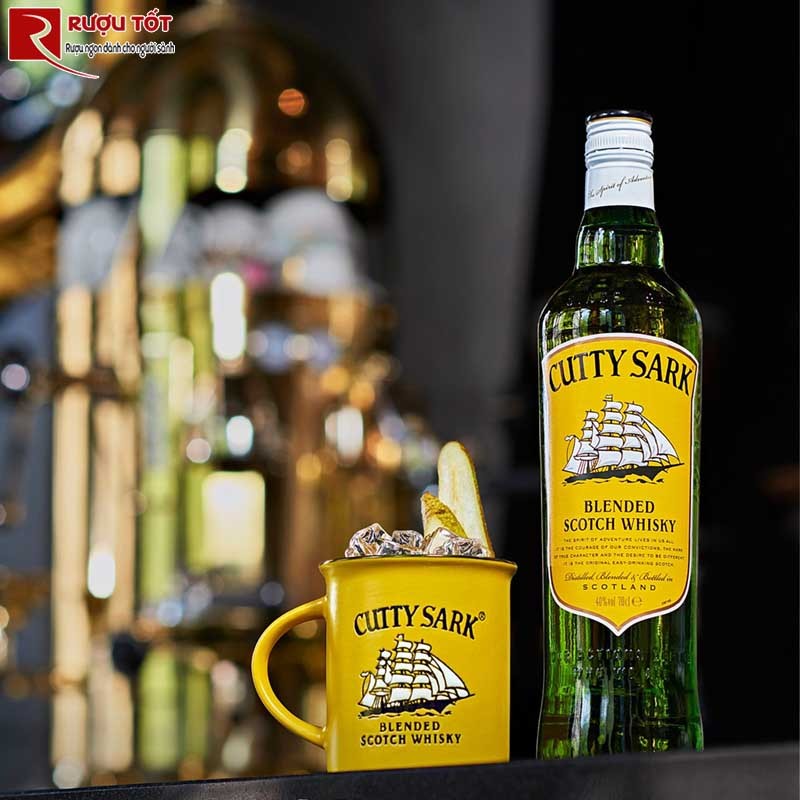 Rượu Whisky Cutty Sark Blended Scotch