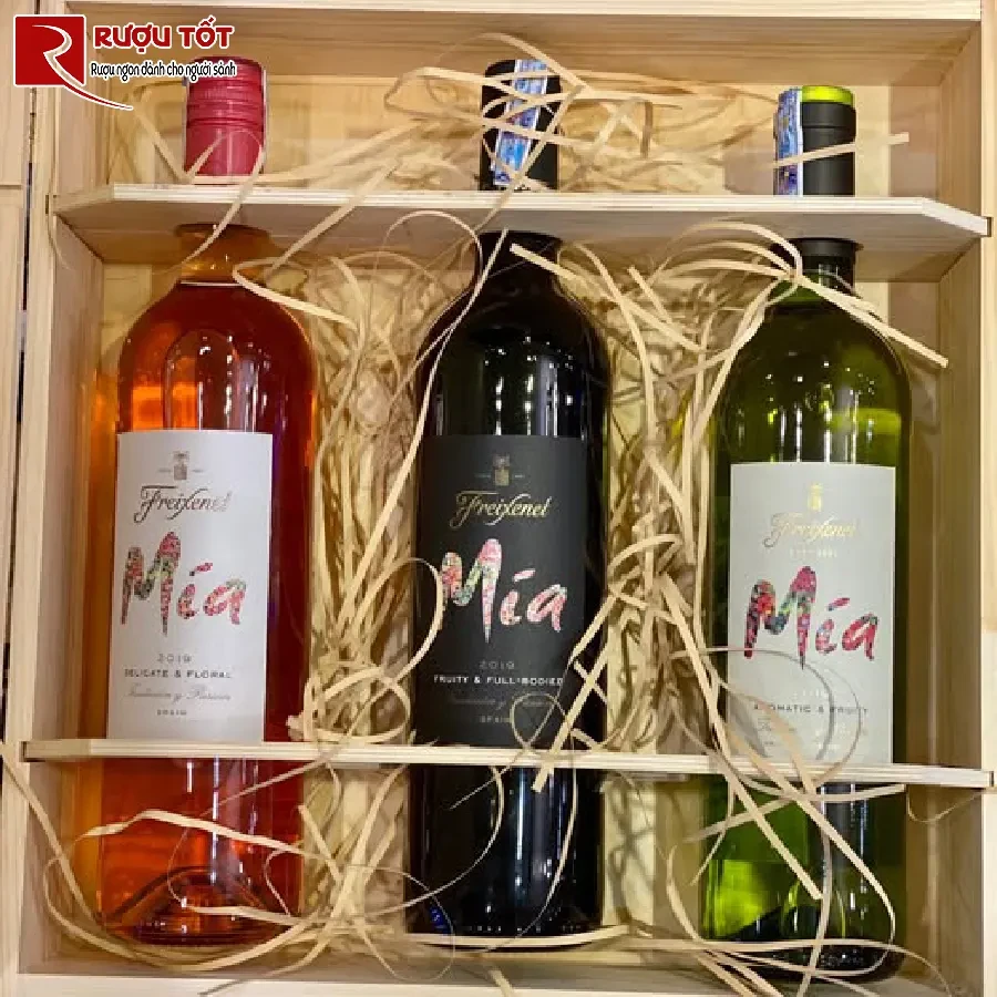 ruou mia freixenet delicate & floral rose