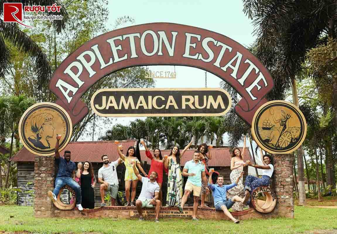 Rượu Appleton Estate Rum