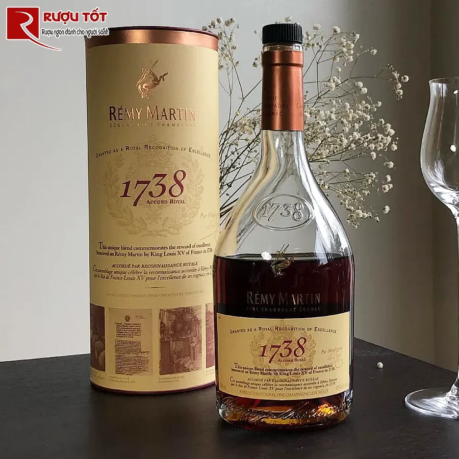 cac thuong hieu ruou brandy noi tieng remy martin