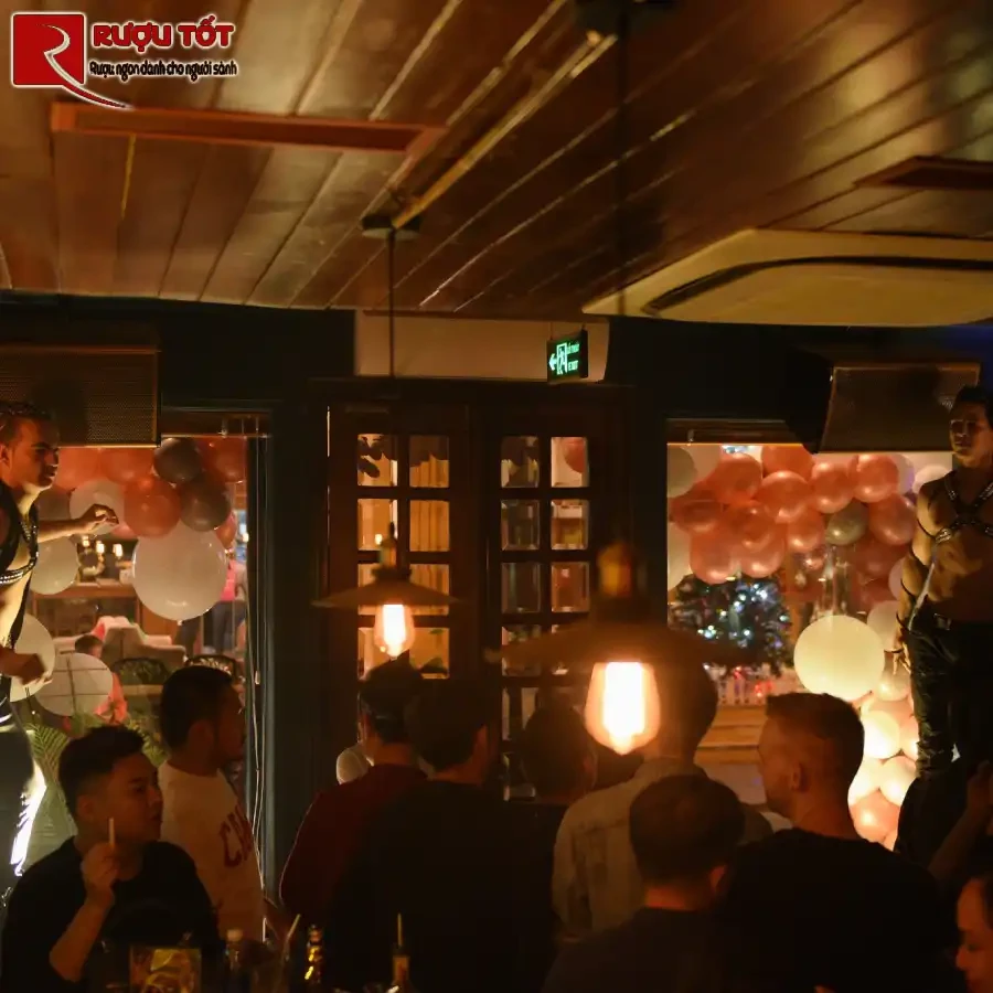 gay bar ha noi gc
