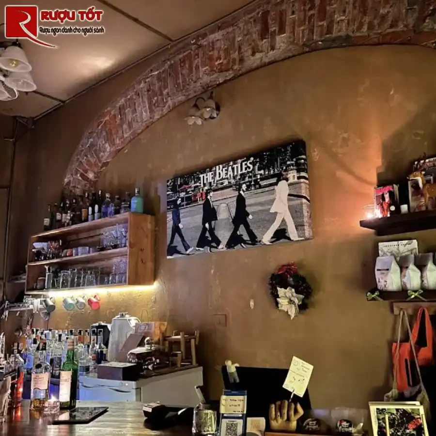 hidden bar hanoi A Hard Day’s Night