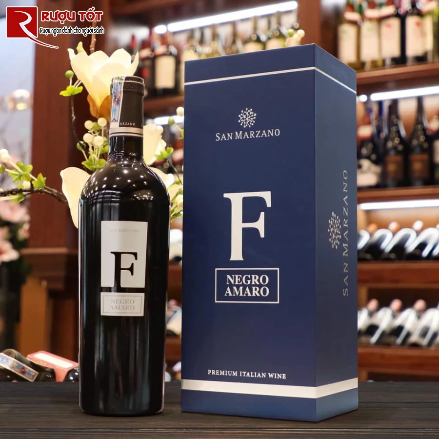 lich su xuat hien chai ruou vang F tai viet nam