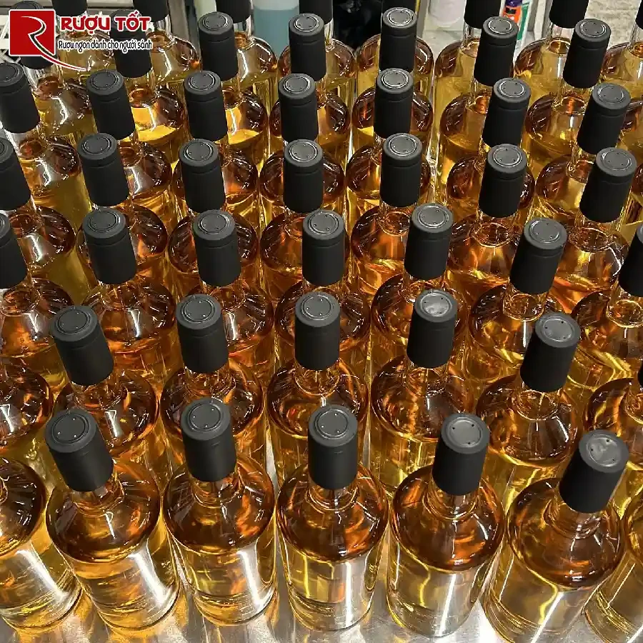 mo hinh contract distilling la gi