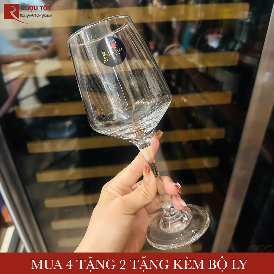 mua ruou vang tặng ly