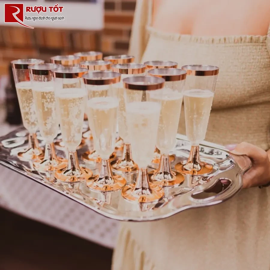 nước welcome drink