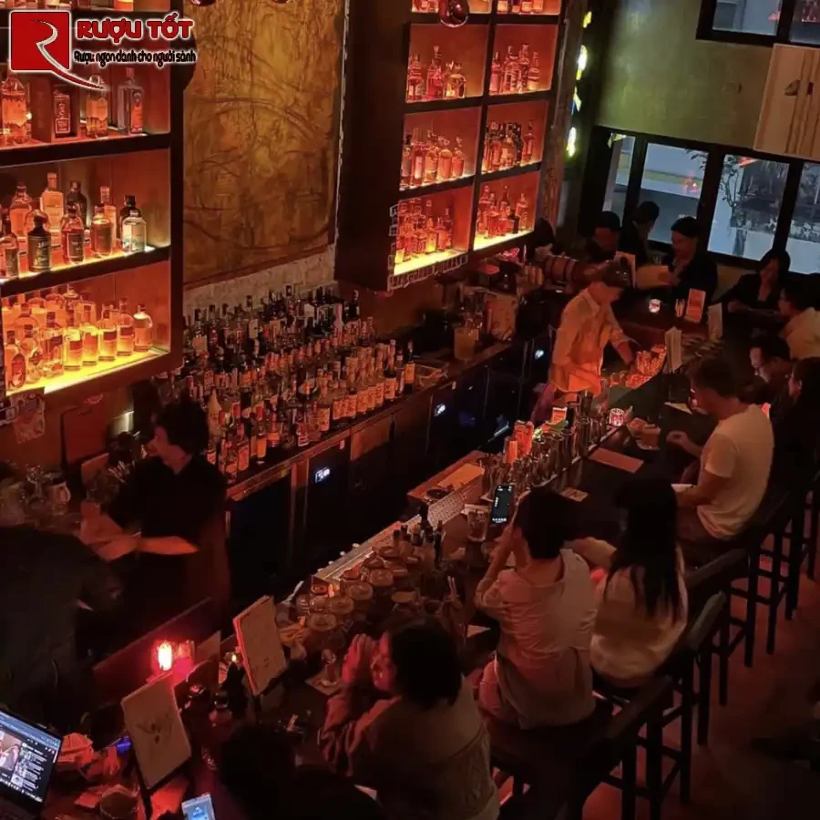 pub hanoi aura