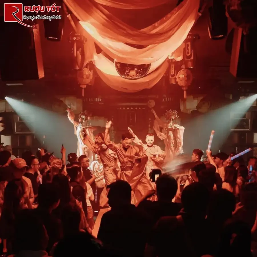 Top 12 Quán Bar Biên Hoà Có Rượu Ngon, Chính Hãng Giá Hợp Lý