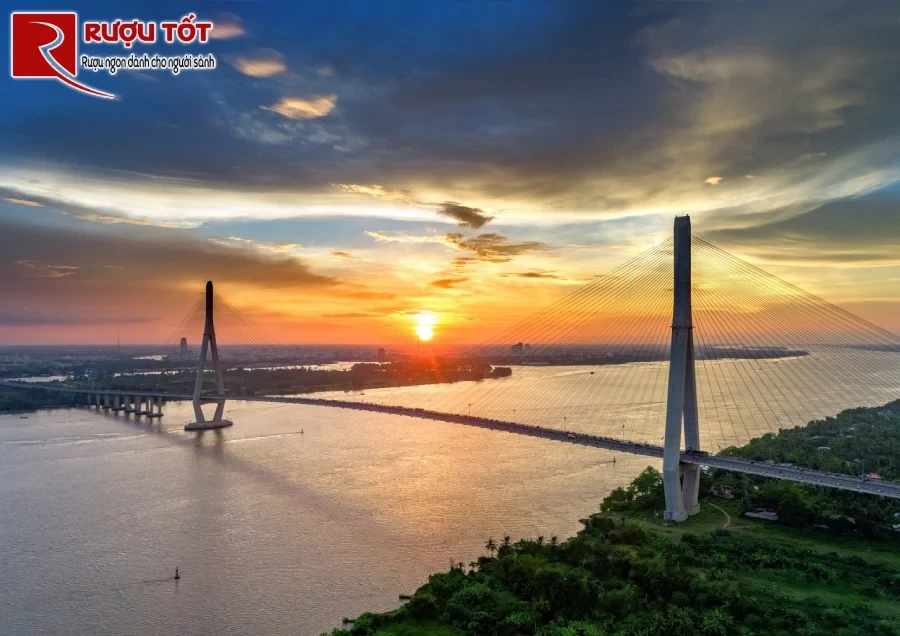 Mua rượu Chivas Cần Thơ Chính Hãng Có Hoá Đơn VAT Doanh Nghiệp