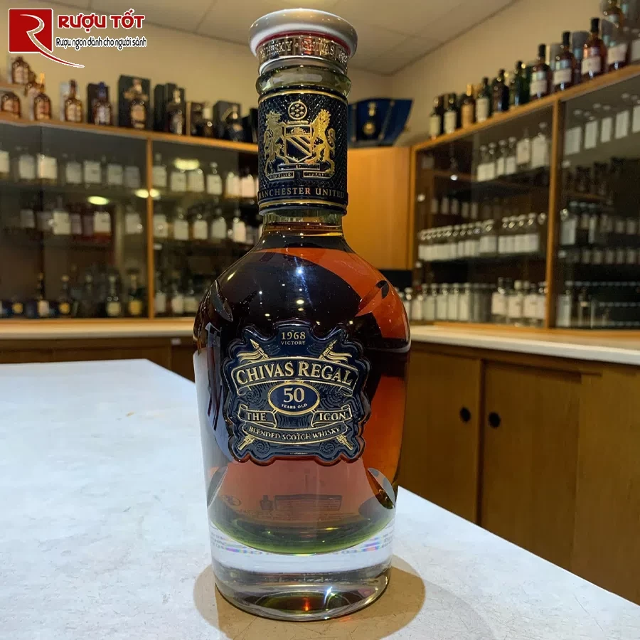 Ruou Chivas Regal 50 The Icon