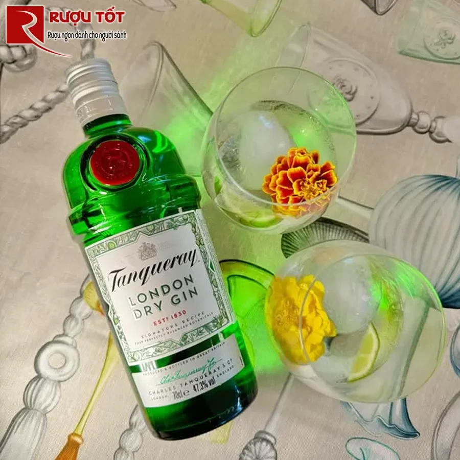 ruou gin la gi london dry gin