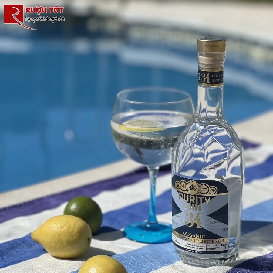 ruou gin navy strength