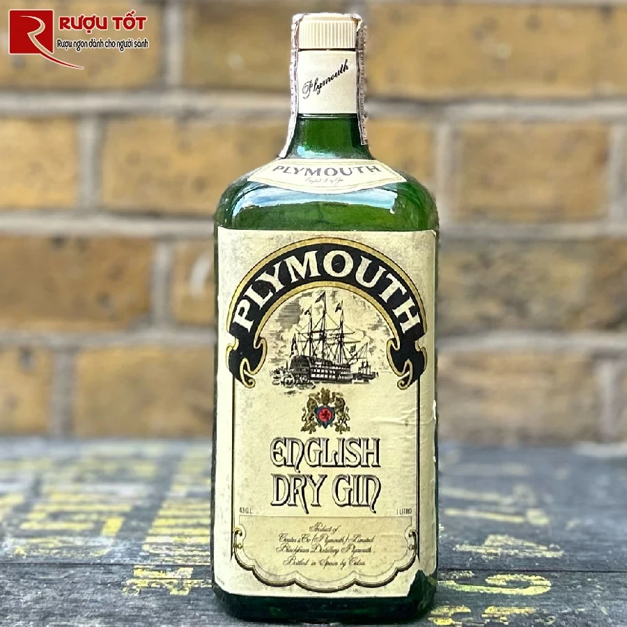 ruou gin plymouth