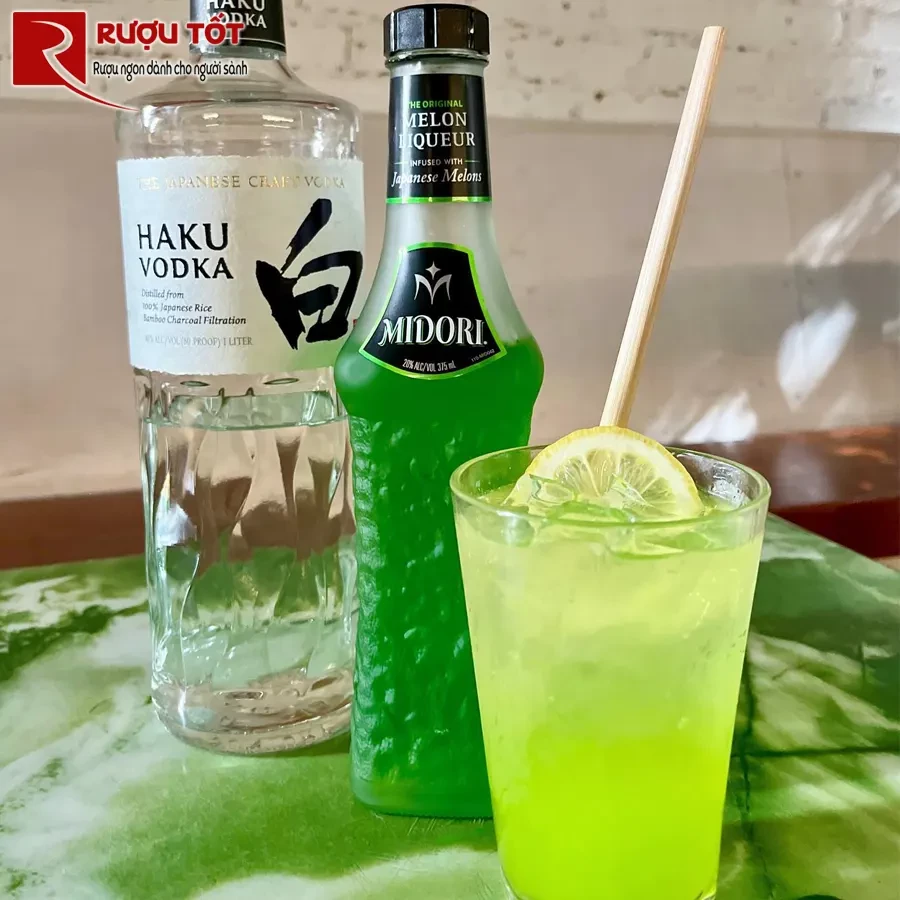 ruou mau xanh la cay midori