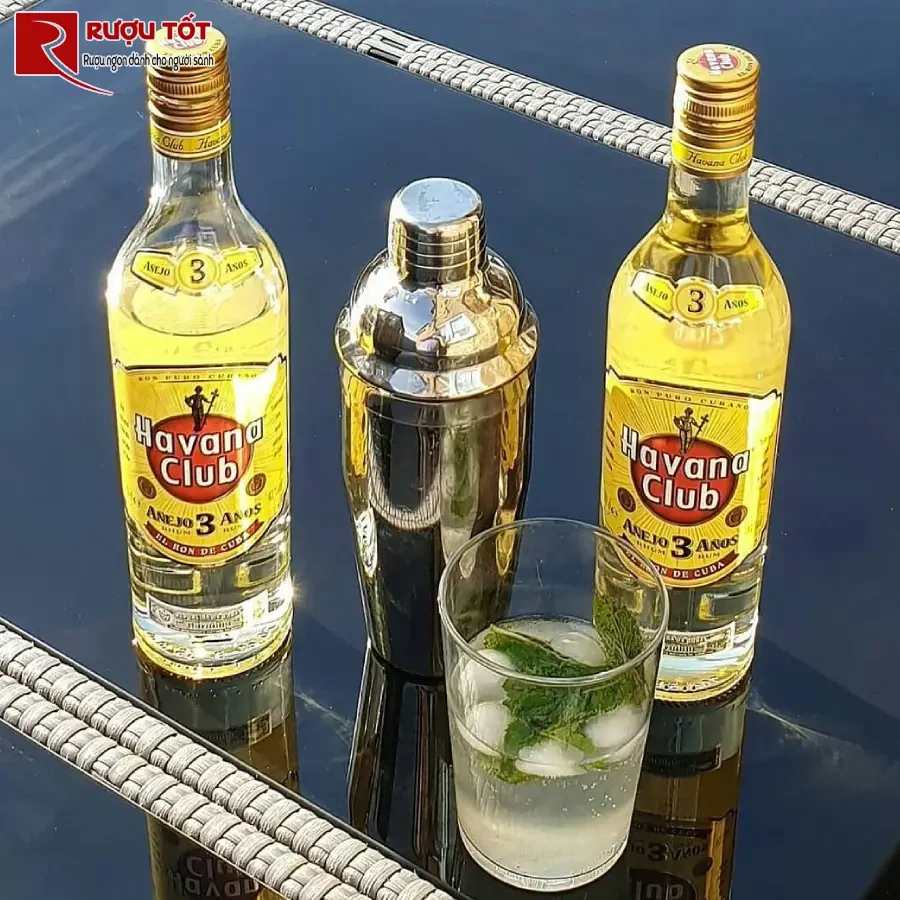 rượu rum trắng Havana Club Añejo