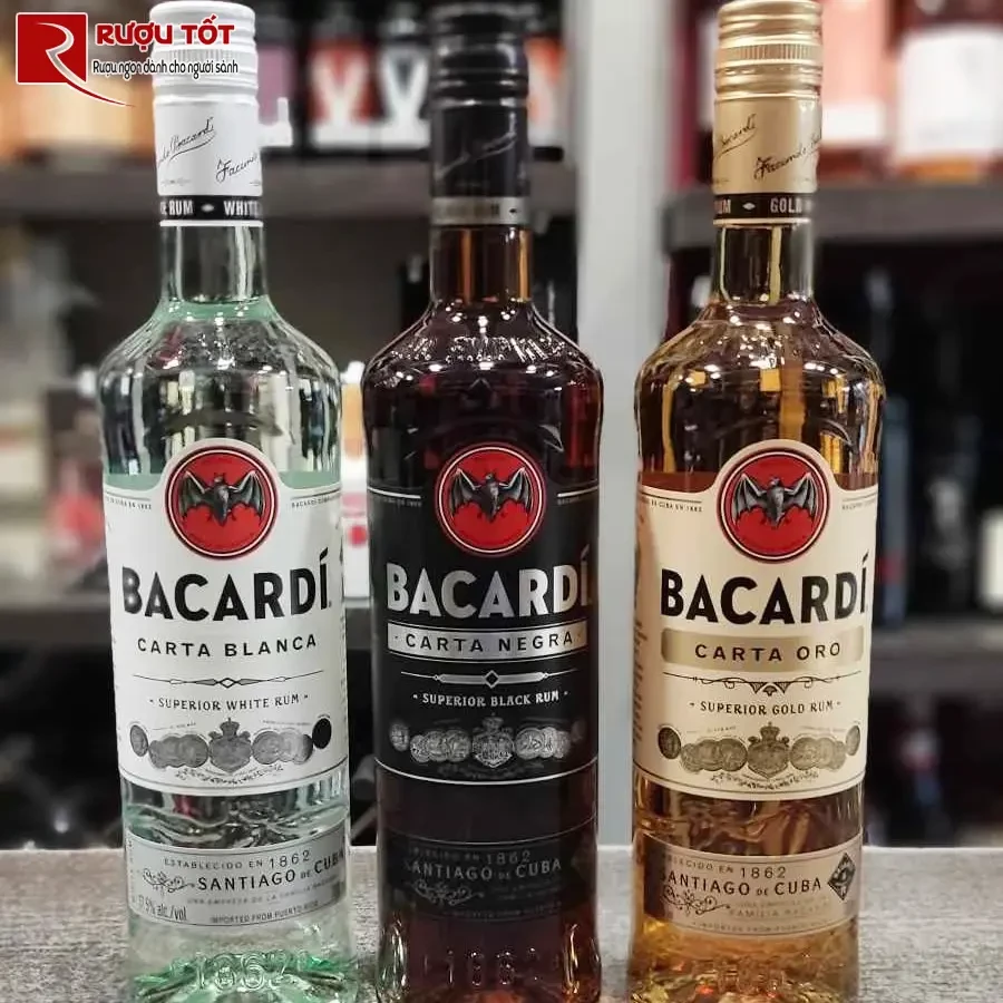 rượu rum vàng bacardi