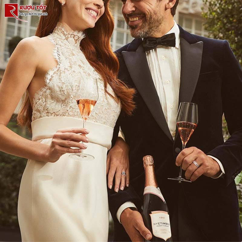 Rượu vang cho đám cưới
