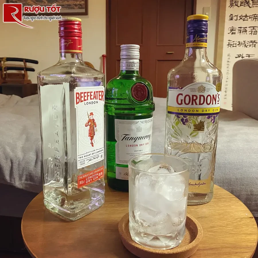 su khac biet london dry gin va ruou gin plymouth