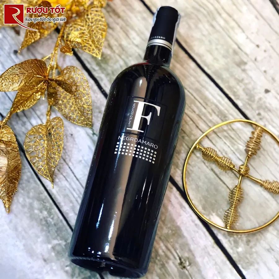 su xuat hien cua chai ruou vang F tai viet nam