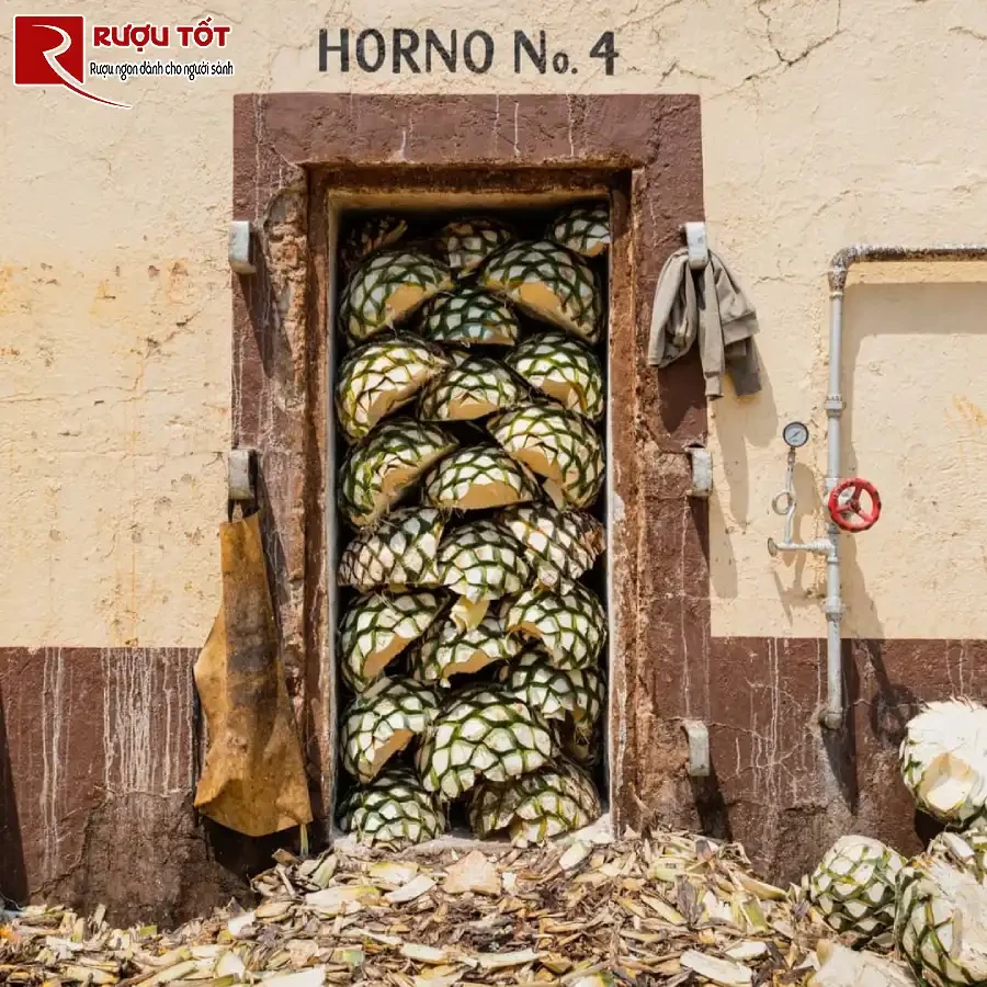 vi sao nhieu nha may tequila su dung lo gach truyen thong