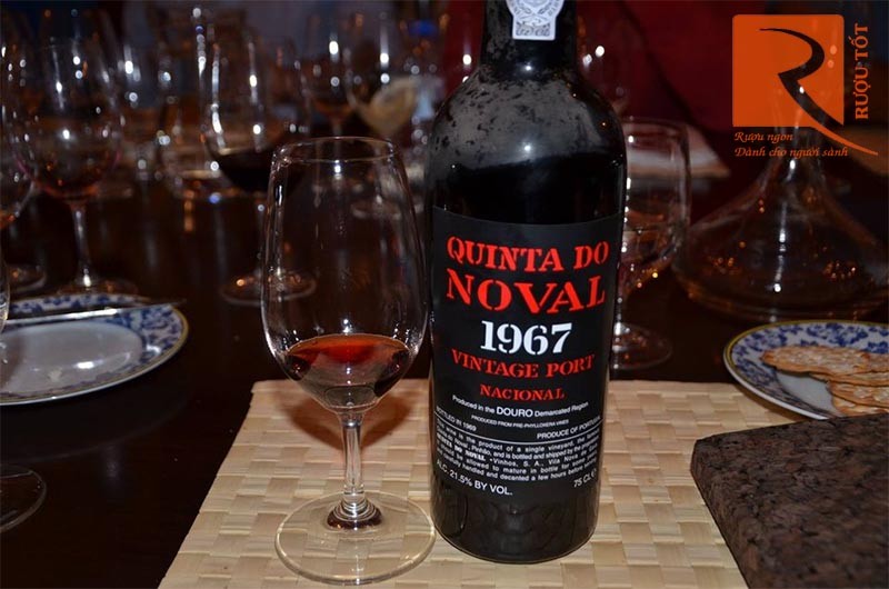 1601723212-ruou-vang-quinta-do-noval-1967-vintage-port-nacional.jpg