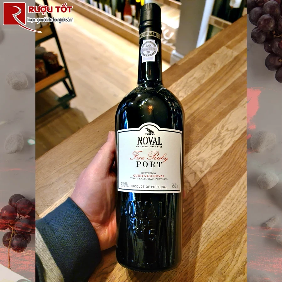 Rượu Quinta do Noval Fine Ruby Port
