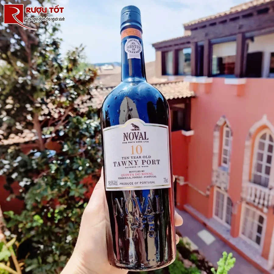 ruou vang quinta do noval 10 years tawny port