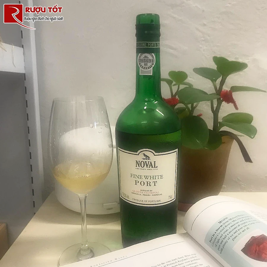 ruou vang quinta do noval white port