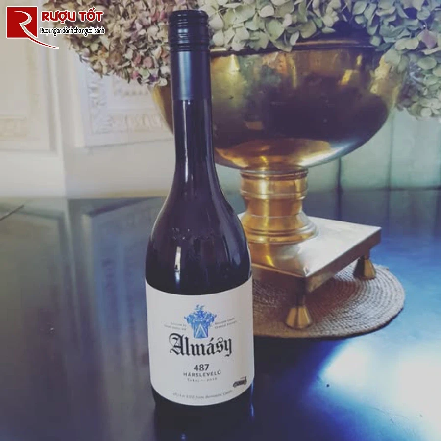 ruou almasy 487 harslevelu