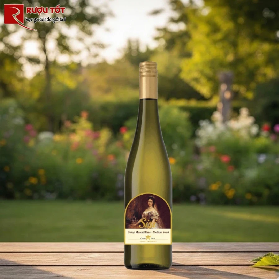 Ruou Vang Grand Tokaj Medium Sweet