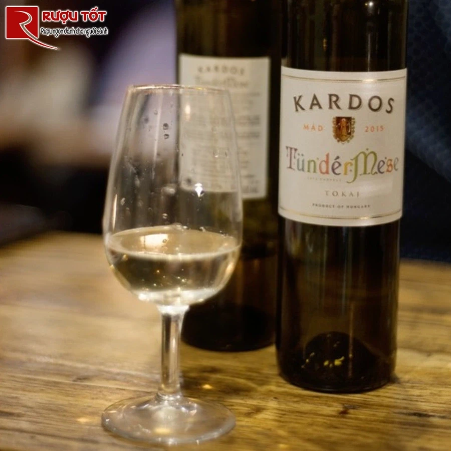 ruou vang kardos tundermese gia tot