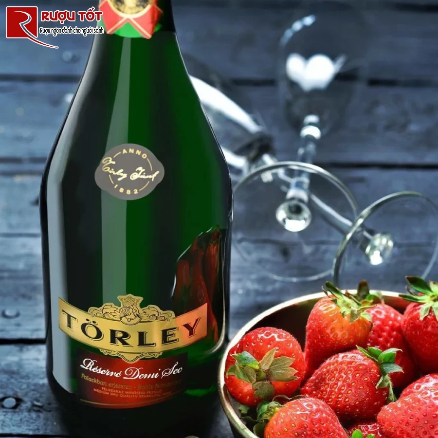 ruou vang no torley reserve demi sec