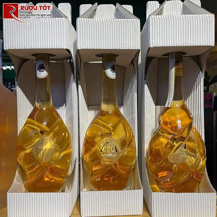 ruou vang tokaji furmint white carafe gia tot