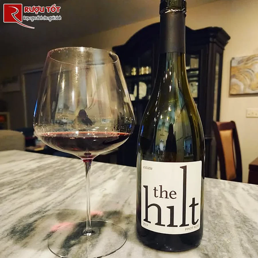 ruou vang pinot noir vanguard