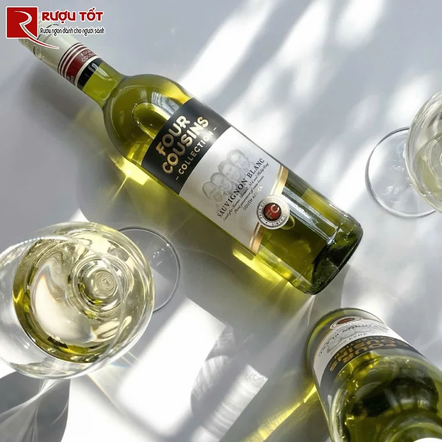 ruou four cousins collection 750ml nam phi hao hang