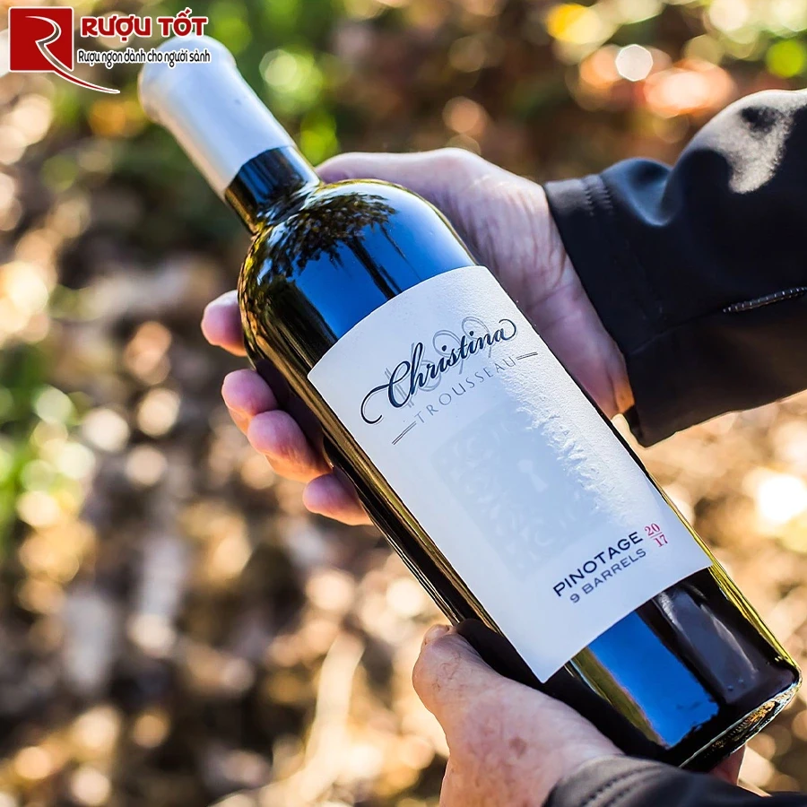 Rượu vang Christina Trousseau 9 Barrela Pinotage