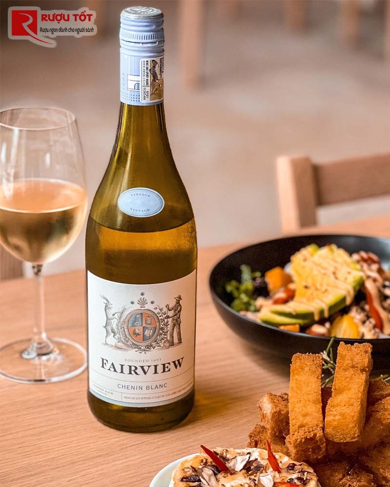 Rượu vang Fairview Chenin Blanc