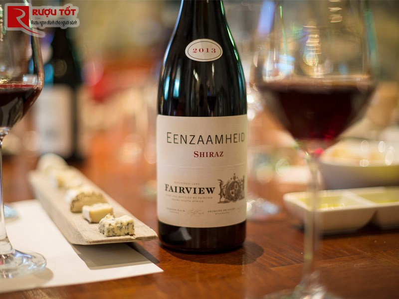 rượu vang Fairview Eenzaamheid Shiraz
