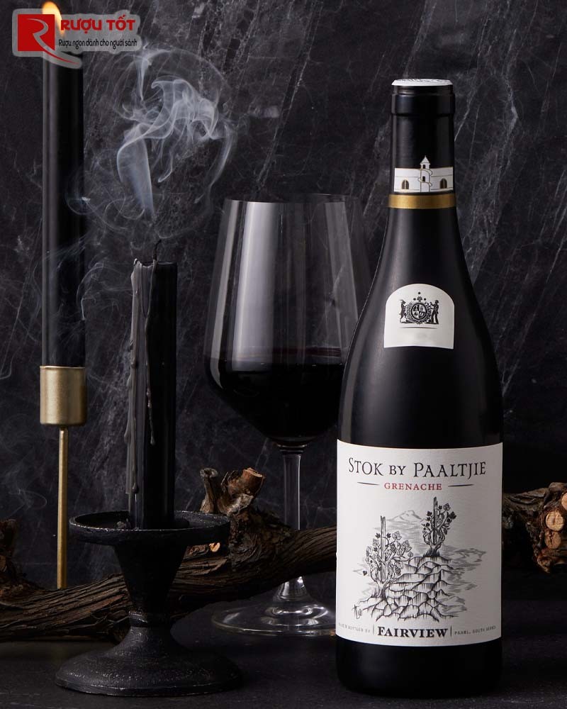 rượu vang Fairview Stok by Paaltjie Grenache Noir