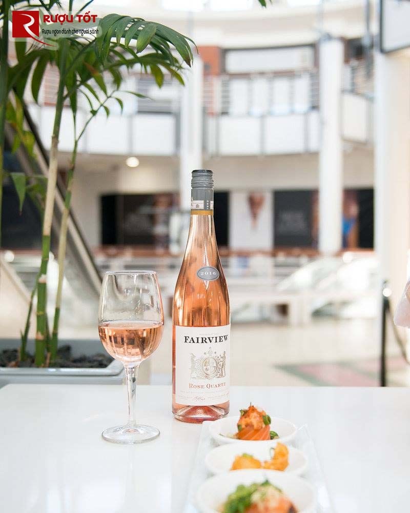 Rượu vang hồng Fairview Rose Quarta