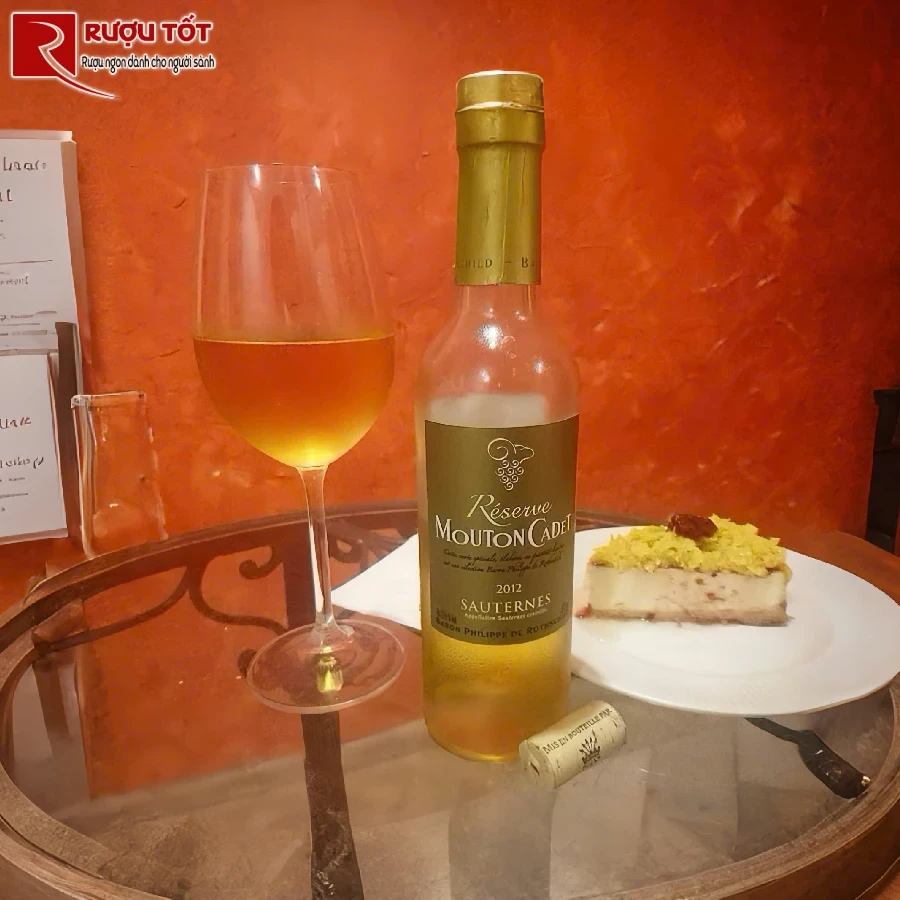 mouton cadet reserve sauternes gia tot