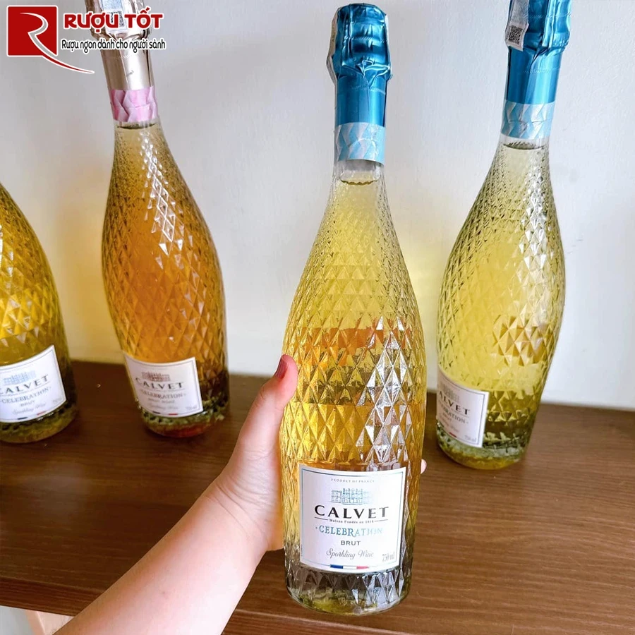 Rượu Calvet Celebration Sparkling Blanc de Blanc