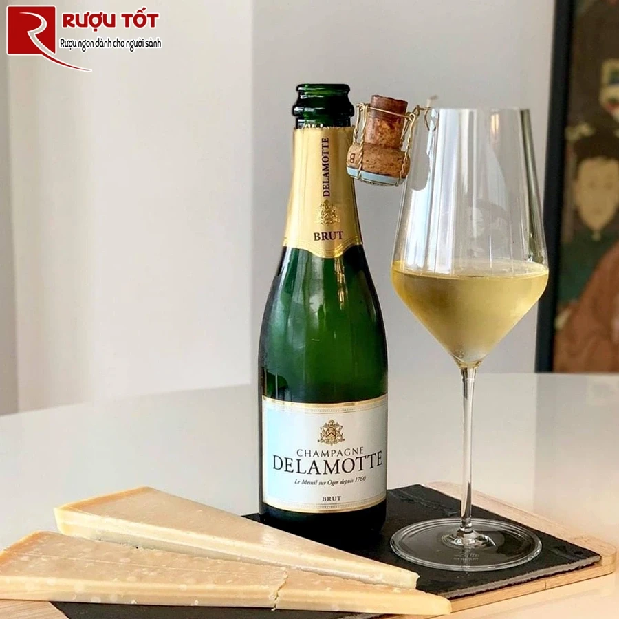 Rượu Champagne Delamotte Brut